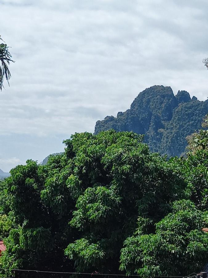 Vang Vieng Queen'S- Mountain View Hotel Exterior photo