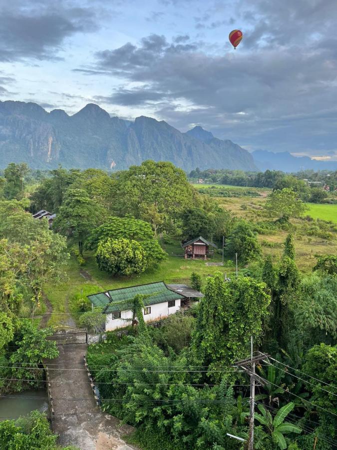 Vang Vieng Queen'S- Mountain View Hotel Exterior photo